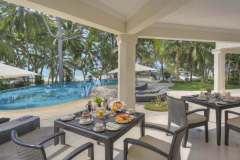 Almanara-resort-luxury-beach-breakfast-services