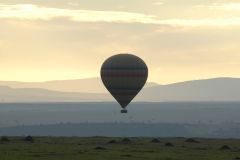 Mara-Serena-Safari-Lodge-dawn-ballooning